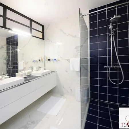 Type F2 Renove- Quartier Elysee * Párizs